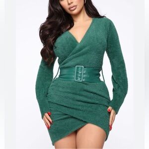 FASHION NOVA Green belted sweater / dress